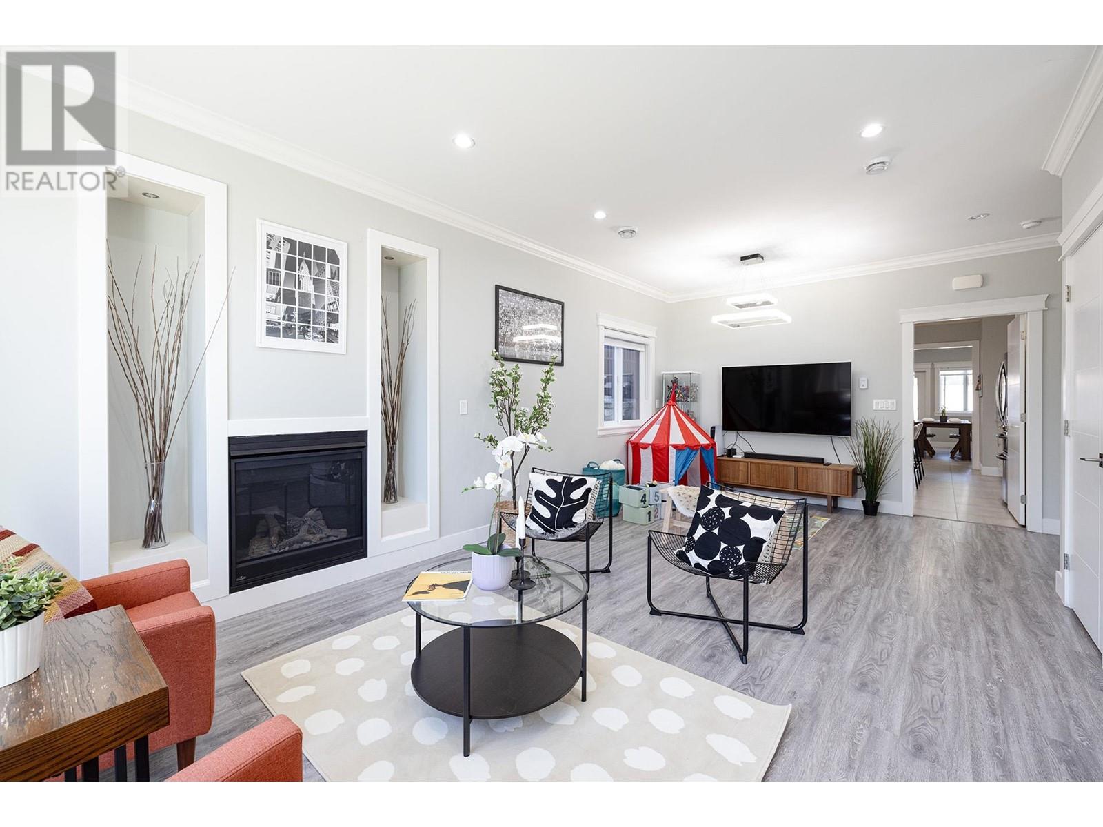 Property at 6057 LEIBLY AVENUE image 3