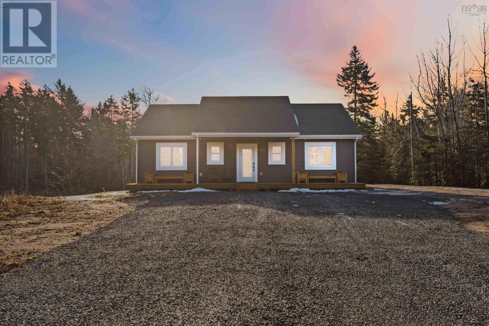 562 Tupper Lake, Tupper Lake, Nova Scotia  B0P 1G0 - Photo 3 - 202502213