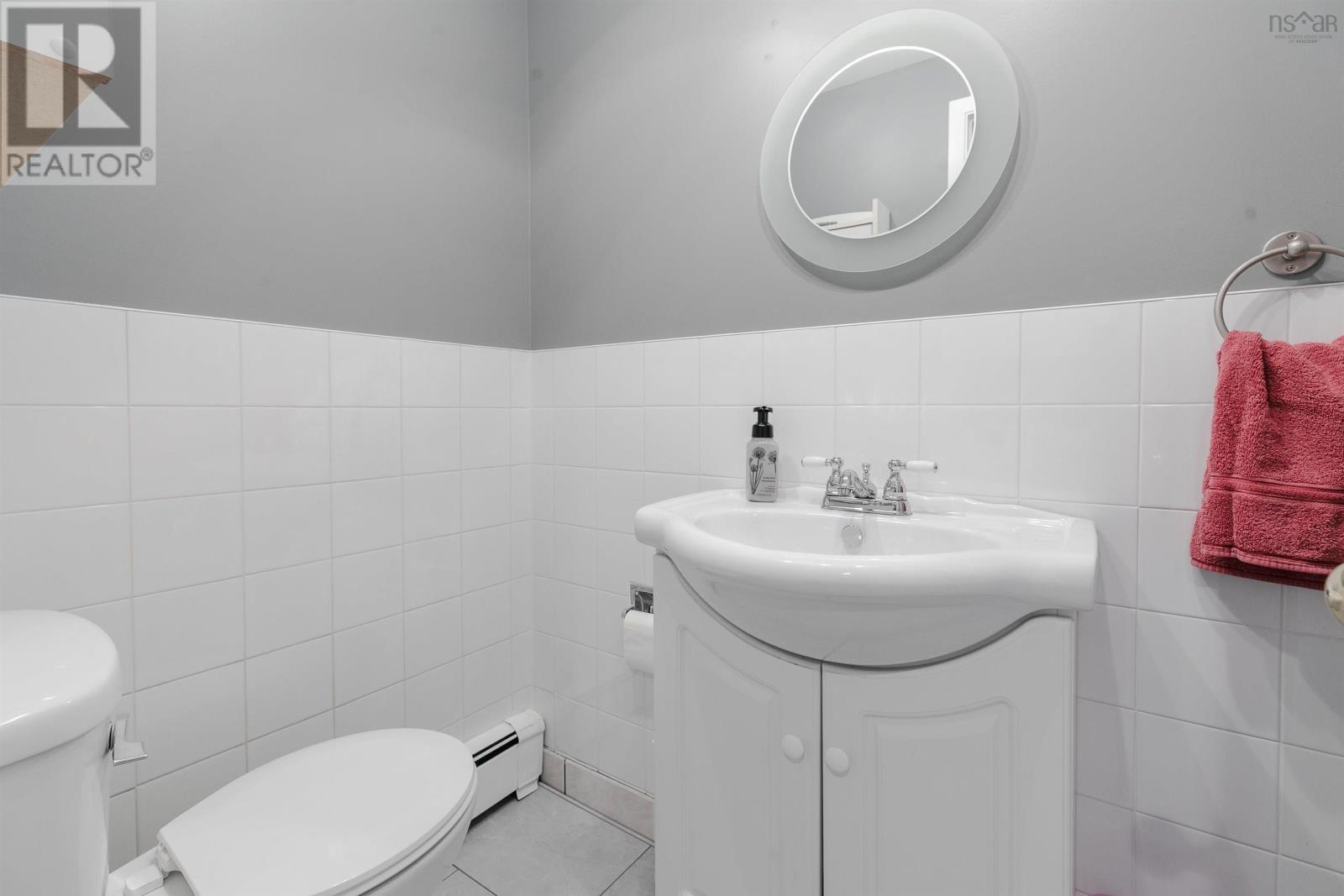 49 Kingston Crescent, Dartmouth, Nova Scotia  B3A 2L9 - Photo 21 - 202502214