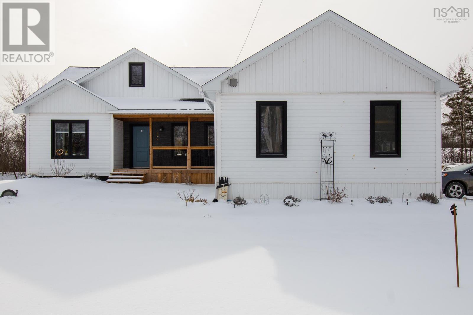 614 Avondale Road, Poplar Grove, Nova Scotia  B0N 2A0 - Photo 2 - 202502217