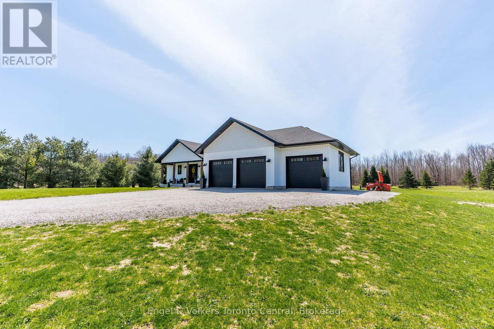 462428 Concession 24 Road, Georgian Bluffs, Ontario  N0H 2T0 - Photo 4 - X11954631