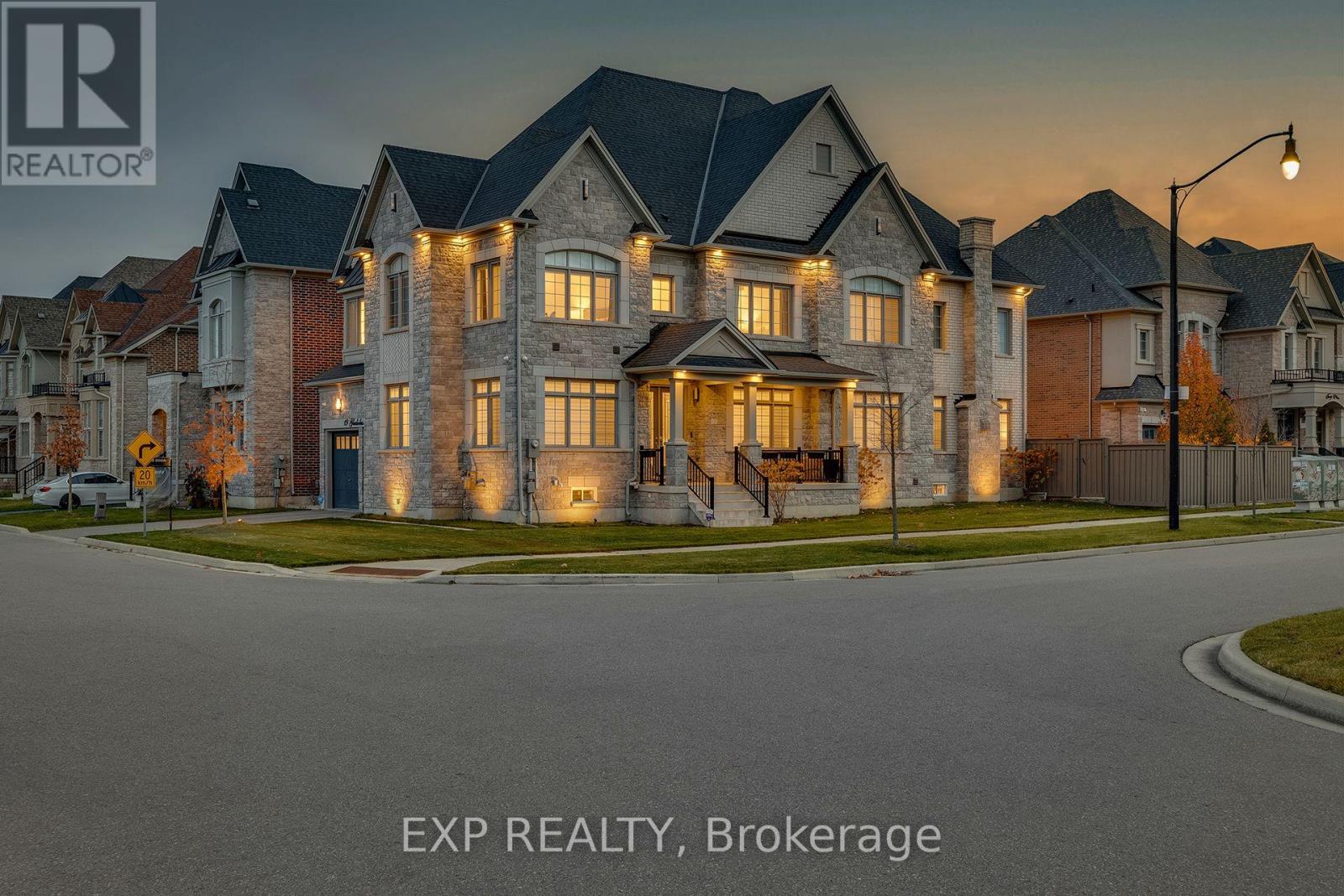 Property at 19 GLADIOLUS STREET image 1