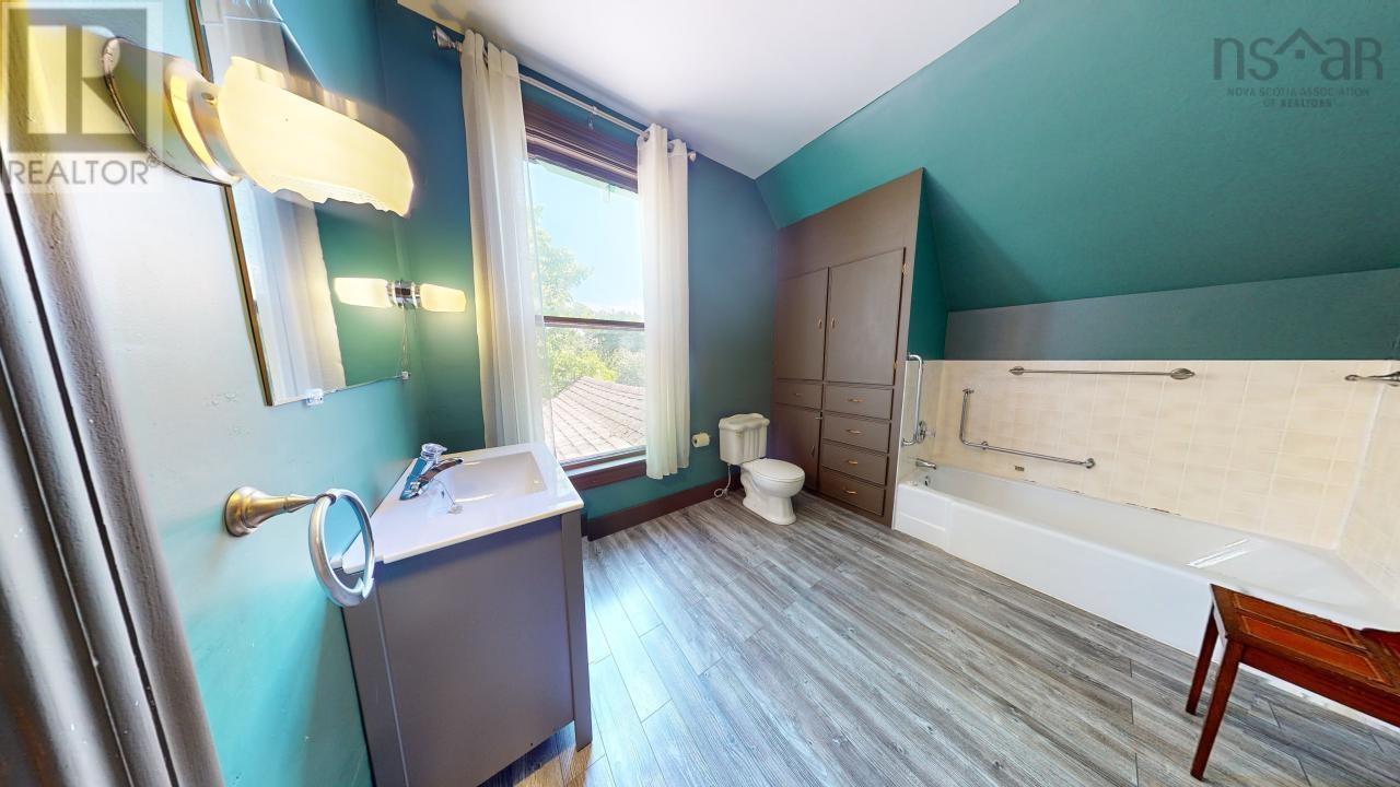 472 Main Street, Parrsboro, Nova Scotia  B0M 1S0 - Photo 44 - 202502226