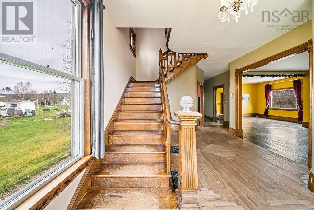 472 Main Street, Parrsboro, Nova Scotia  B0M 1S0 - Photo 7 - 202502226