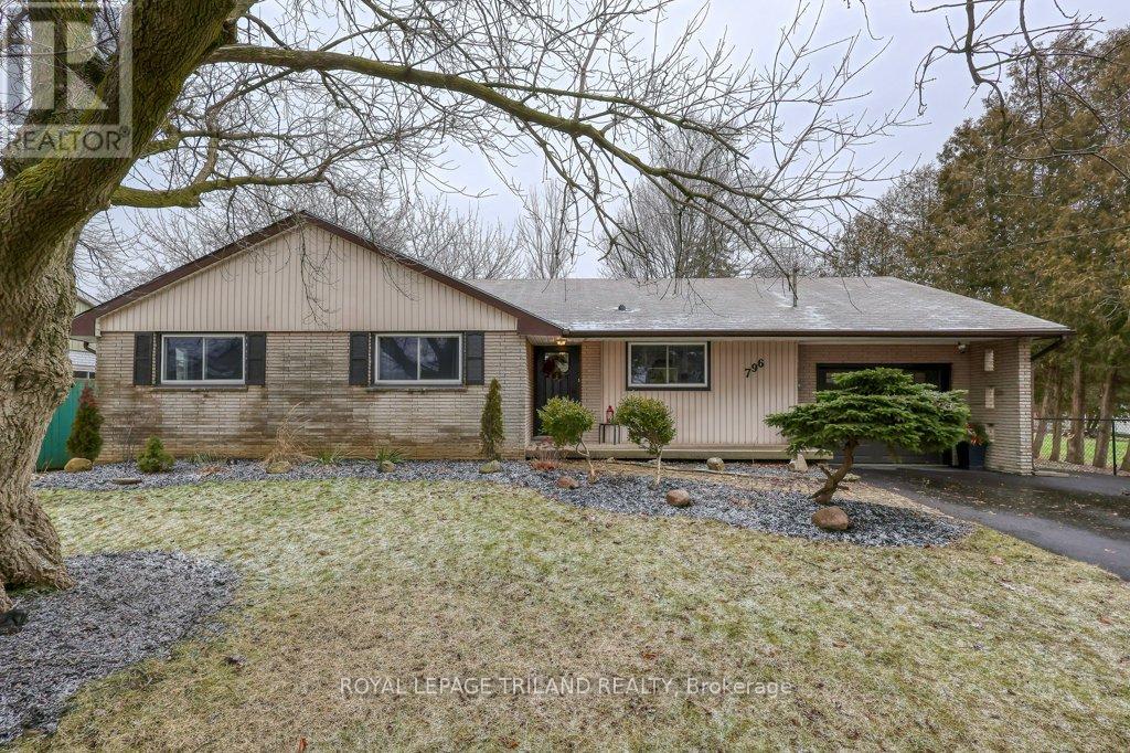 Photo 2 of 38 for 796 Elm Street