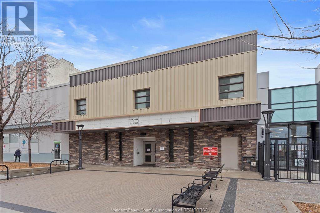 Property at 736-744 OUELLETTE AVENUE image 2