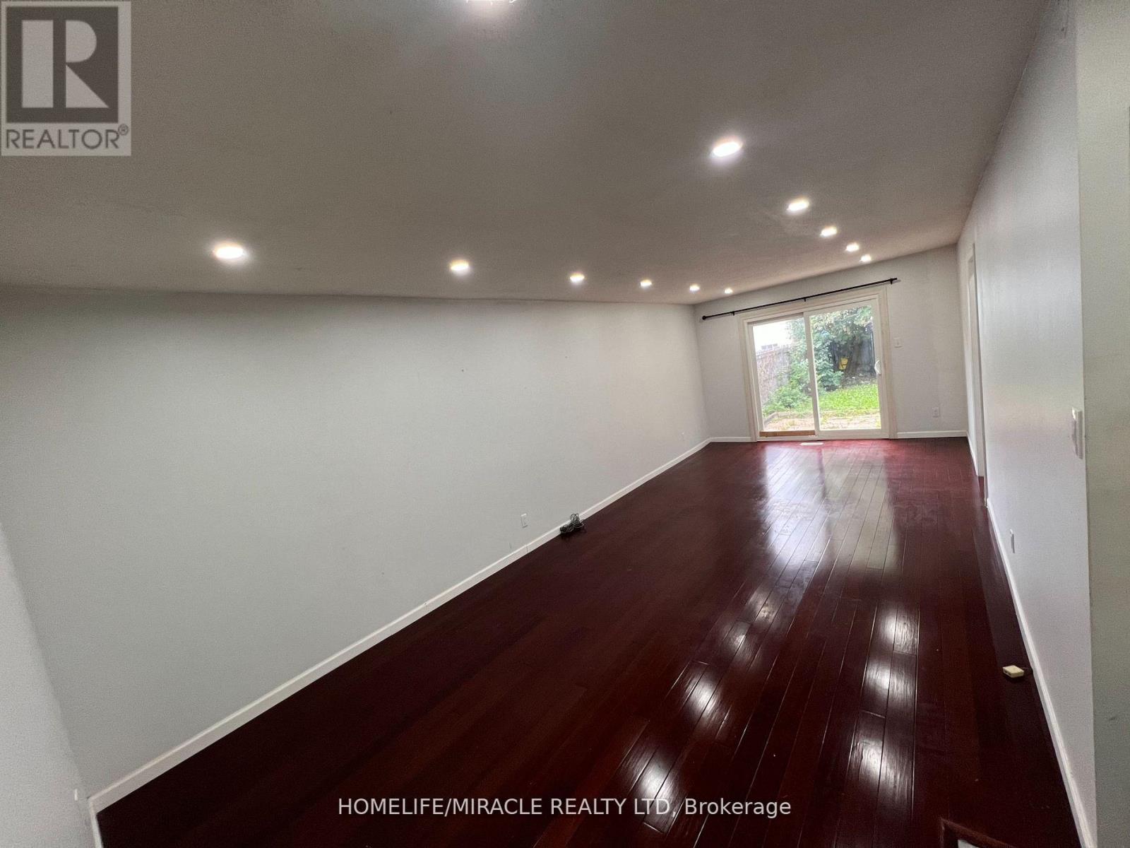 93 Greenbriar Road, Brampton (Northgate), Ontario  L6S 2A4 - Photo 9 - W11954768