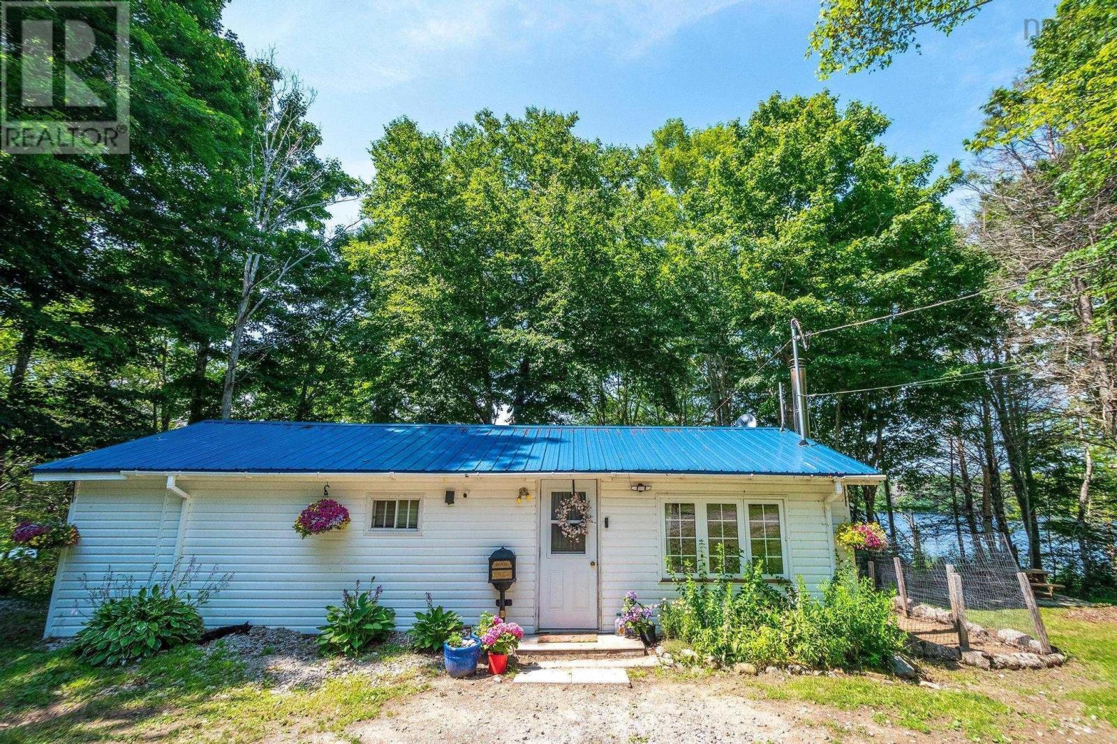 83 Cottage Road, Forest Glen, Nova Scotia  B0W 1L0 - Photo 2 - 202502229