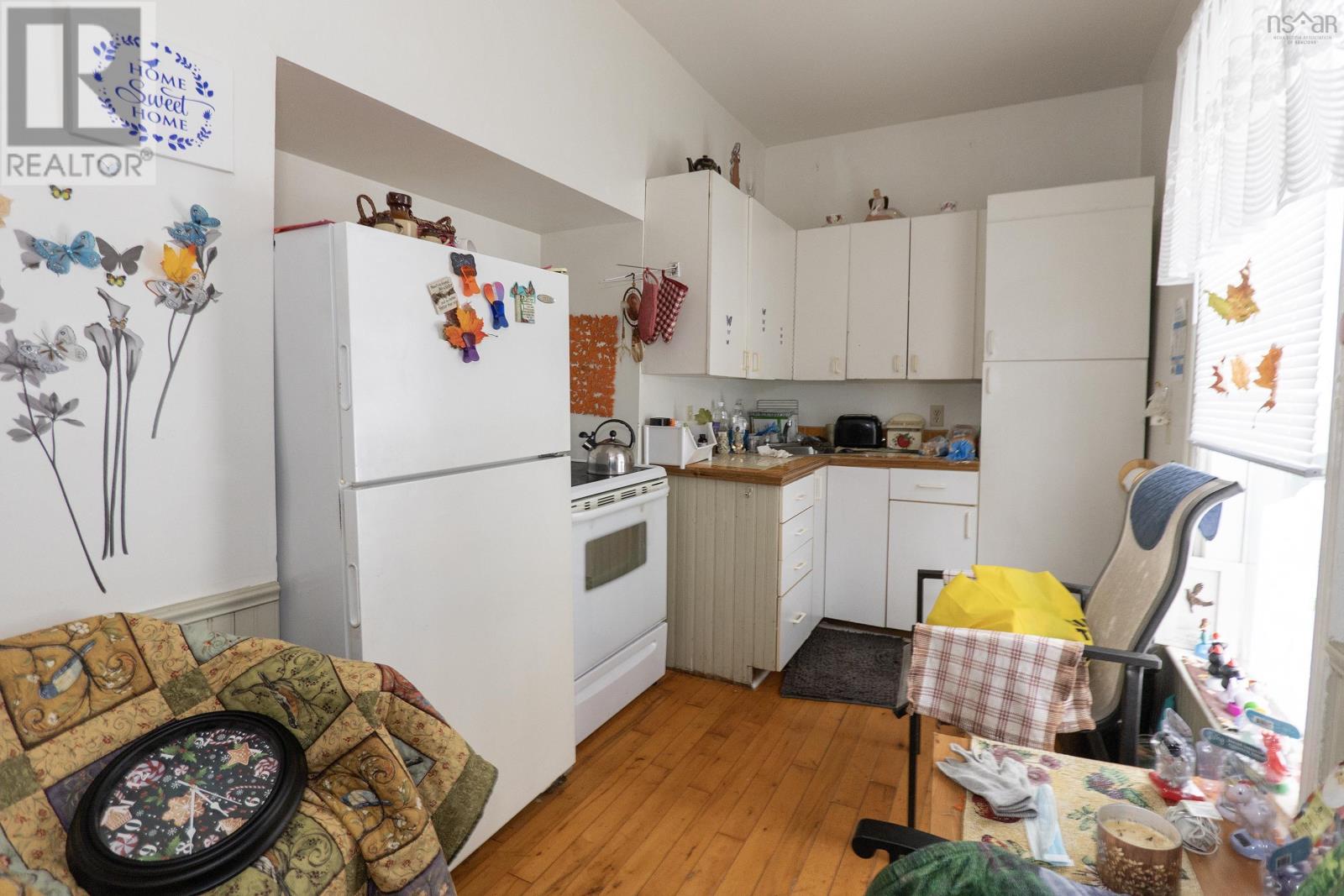 11 Robie Street, Amherst, Nova Scotia  B4H 3K3 - Photo 11 - 202502237