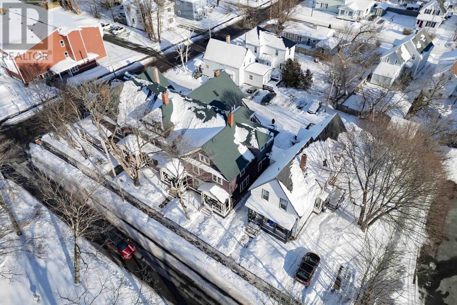 11 Robie Street, Amherst, Nova Scotia  B4H 3K3 - Photo 18 - 202502237