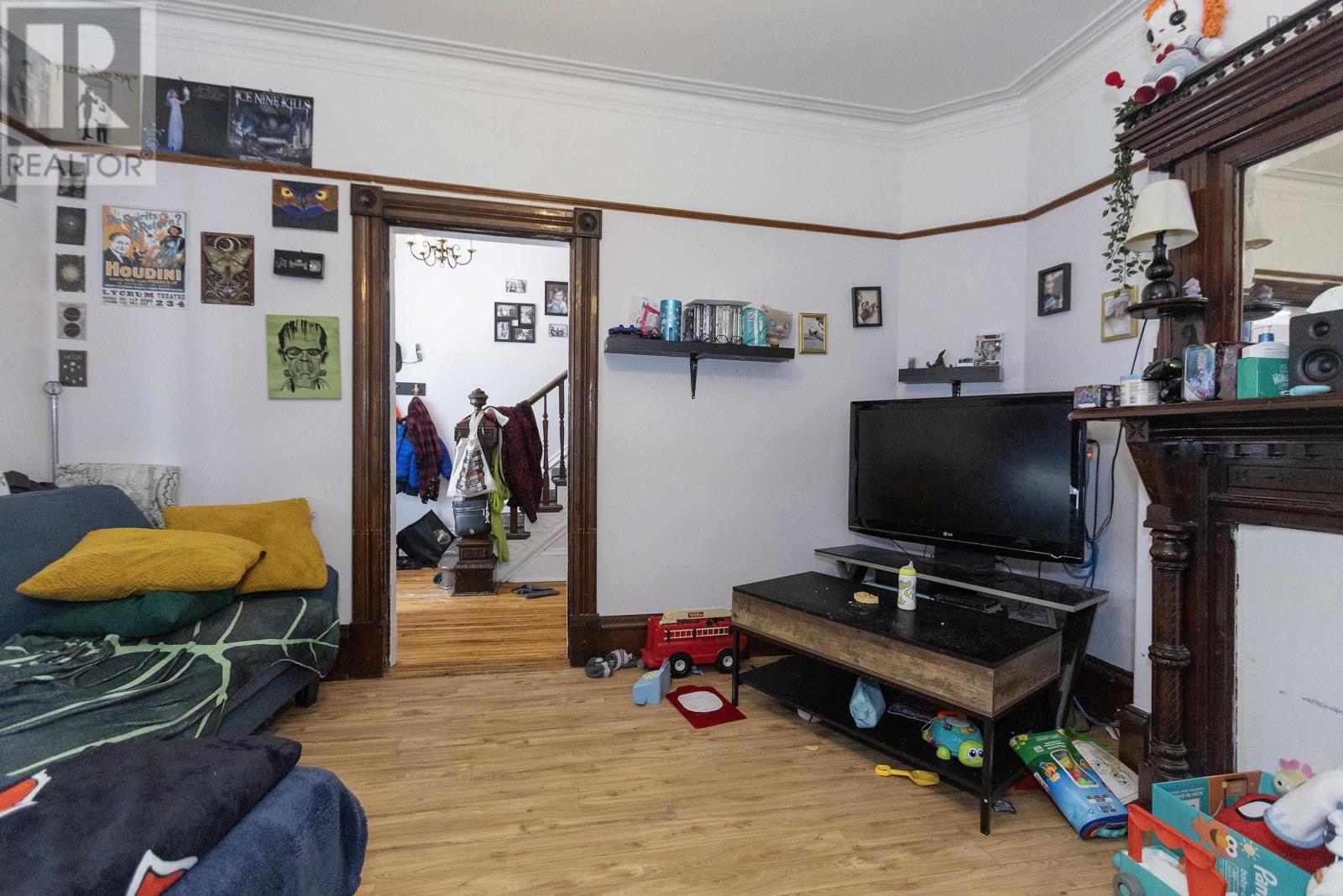 11 Robie Street, Amherst, Nova Scotia  B4H 3K3 - Photo 5 - 202502237