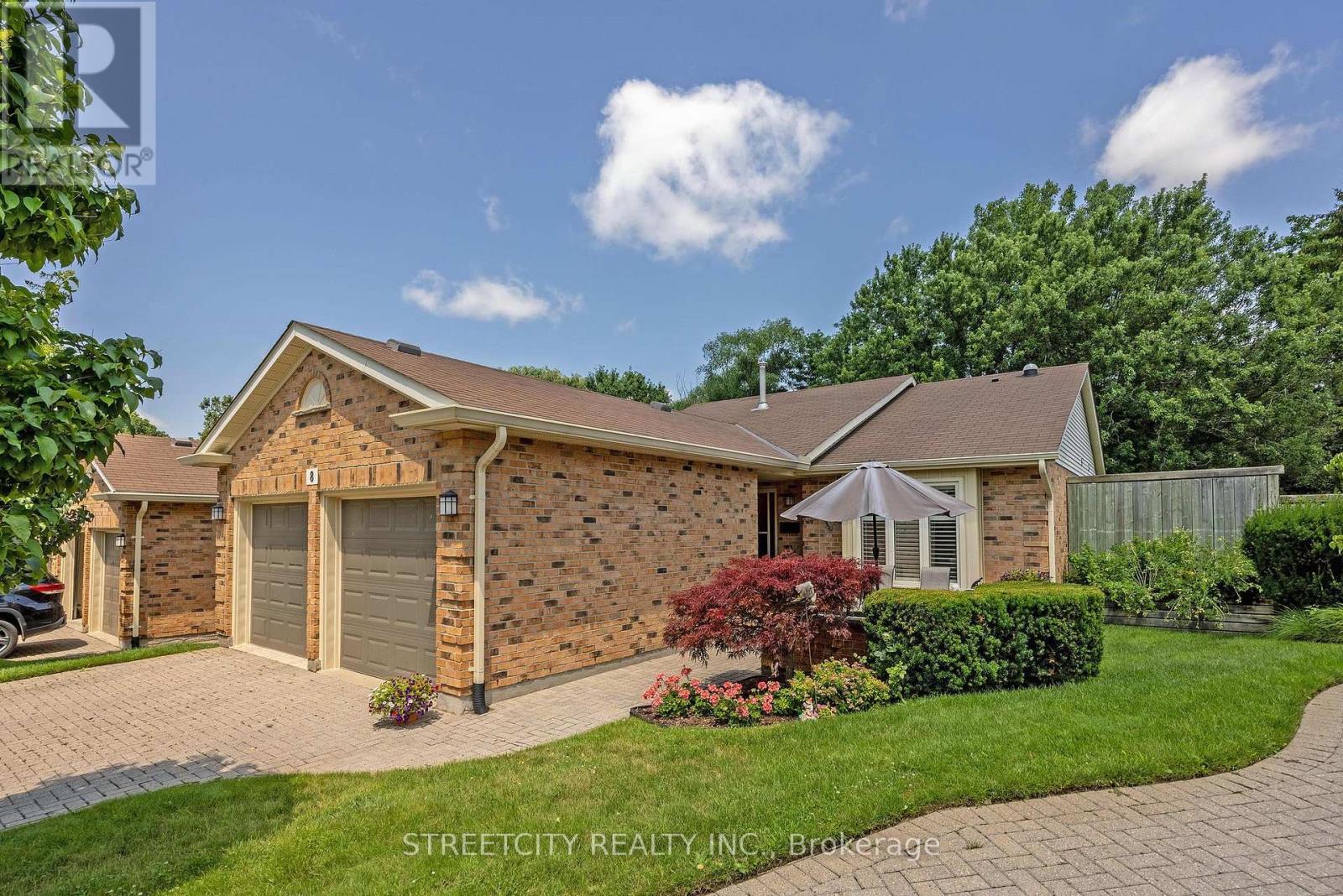Property at 8 - 445 RIVERSIDE DRIVE image 1