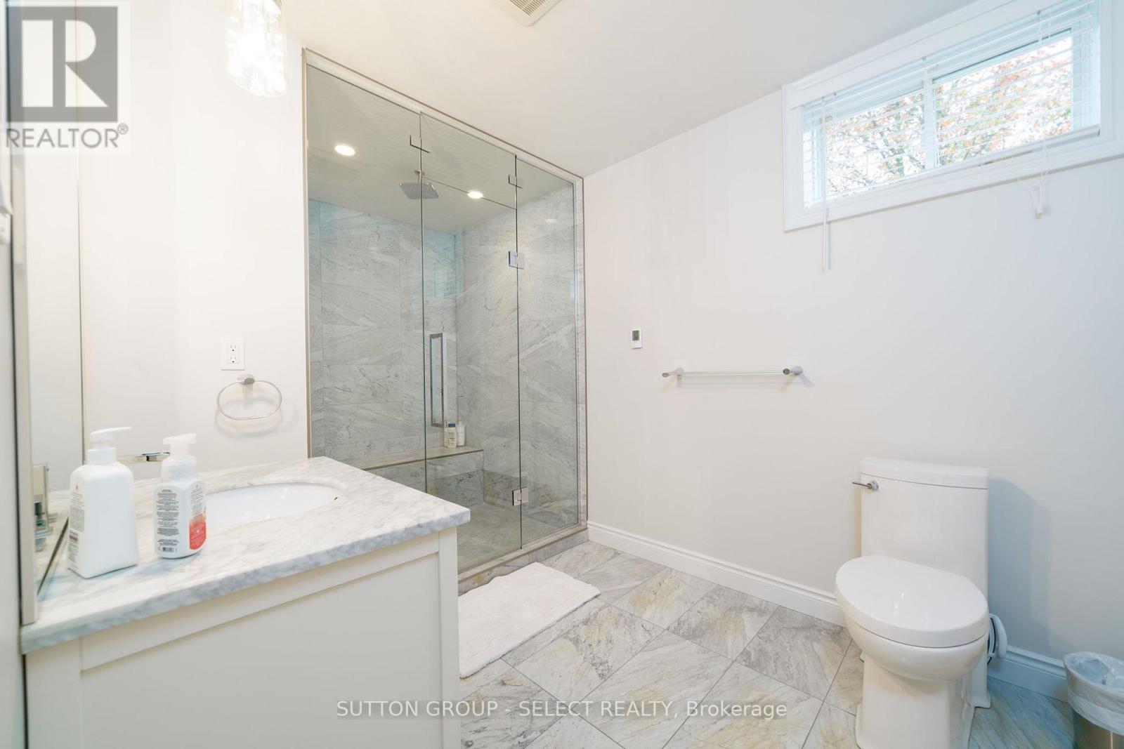 Photo 24 of 40 for 3319 Mclauchlan Grove