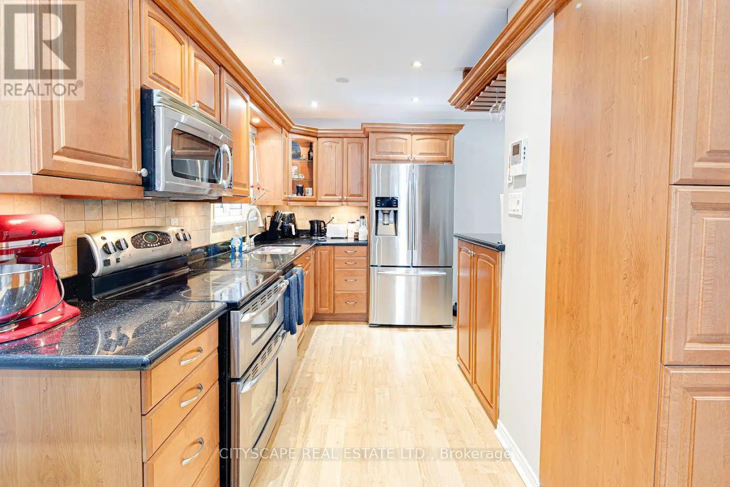 Property at 48 MANDARIN CRESCENT image 5