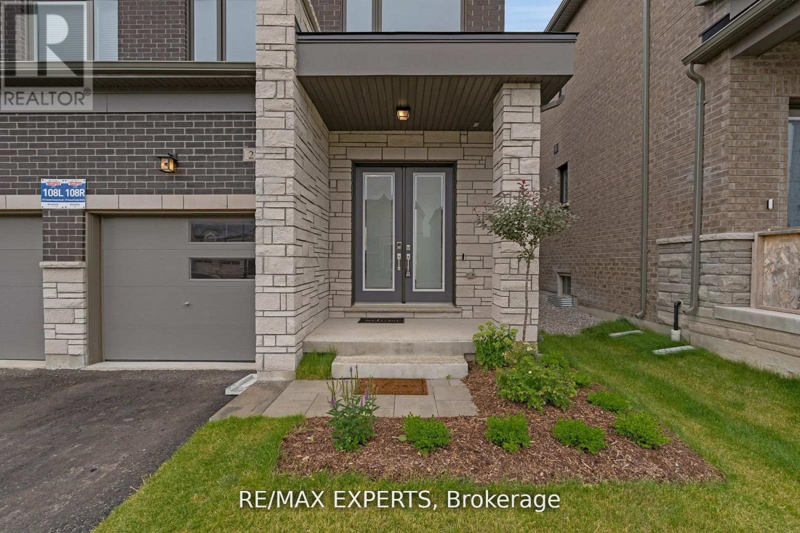 Property at 27 SWEET CICELY STREET image 4