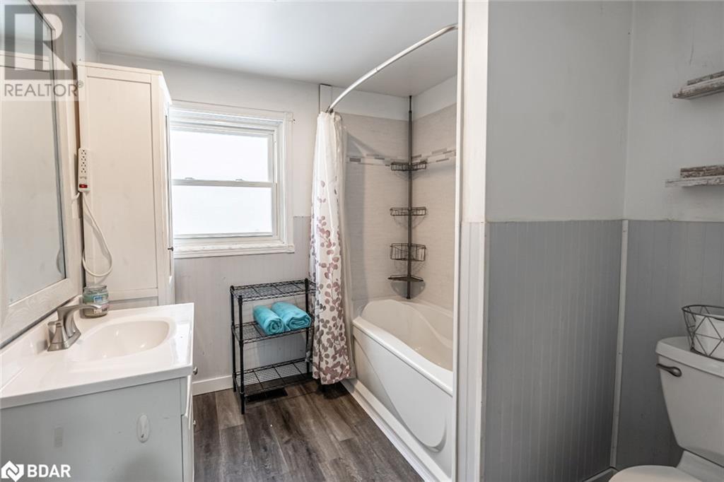89 Mckenzie St, Orillia, Ontario  L3V 6A6 - Photo 8 - 40695435