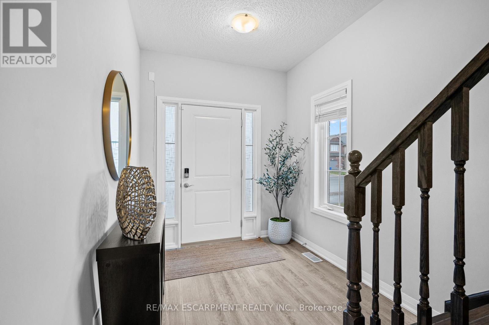 271 Dalgleish Trail, Hamilton, Ontario  L0R 1P0 - Photo 4 - X10707937