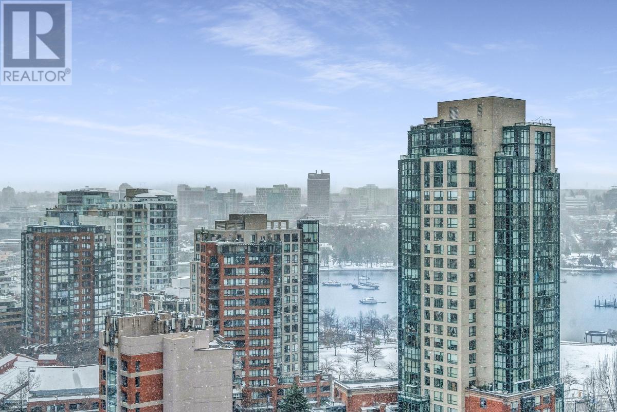 Listing Picture 13 of 26 : 1802 1155 HOMER STREET, Vancouver / 溫哥華 - 魯藝地產 Yvonne Lu Group - MLS Medallion Club Member