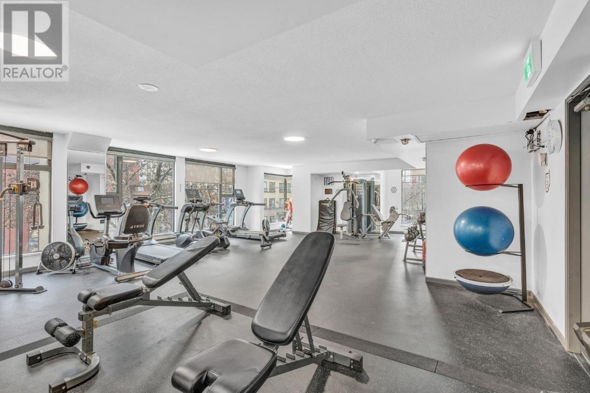 Listing Picture 21 of 26 : 1802 1155 HOMER STREET, Vancouver / 溫哥華 - 魯藝地產 Yvonne Lu Group - MLS Medallion Club Member