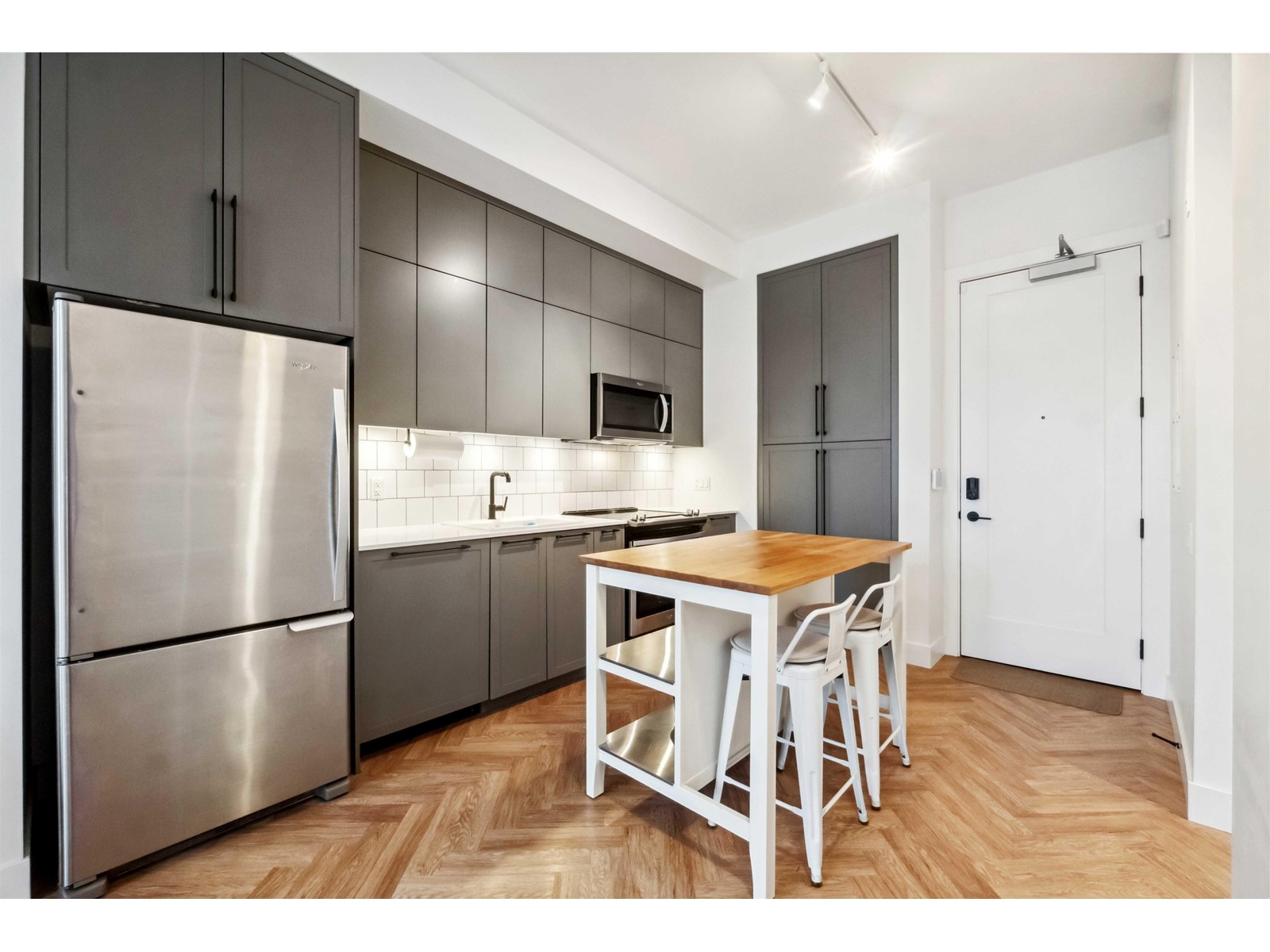 Property at 312 10168 149 STREET image 4