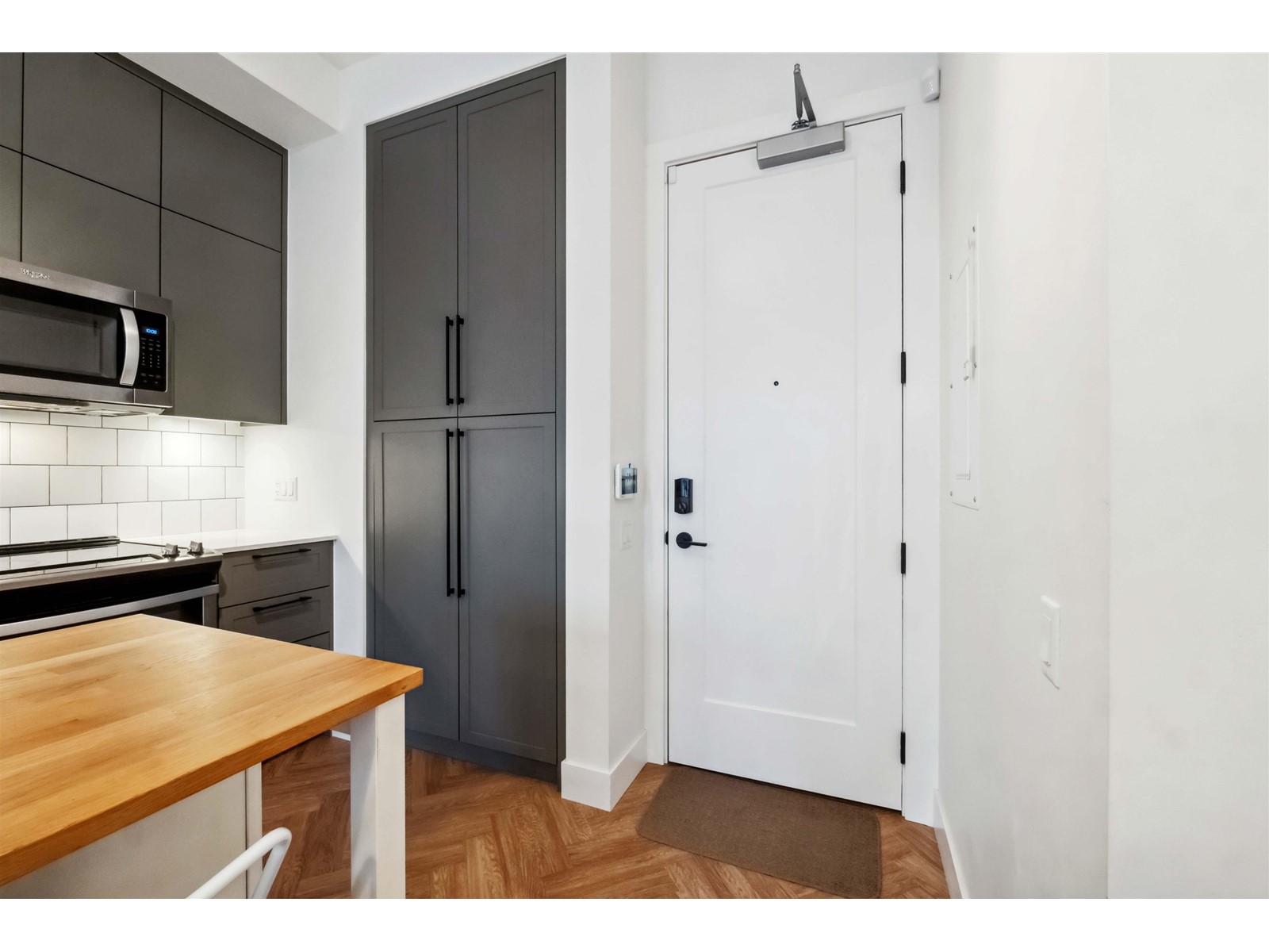 Property at 312 10168 149 STREET image 3