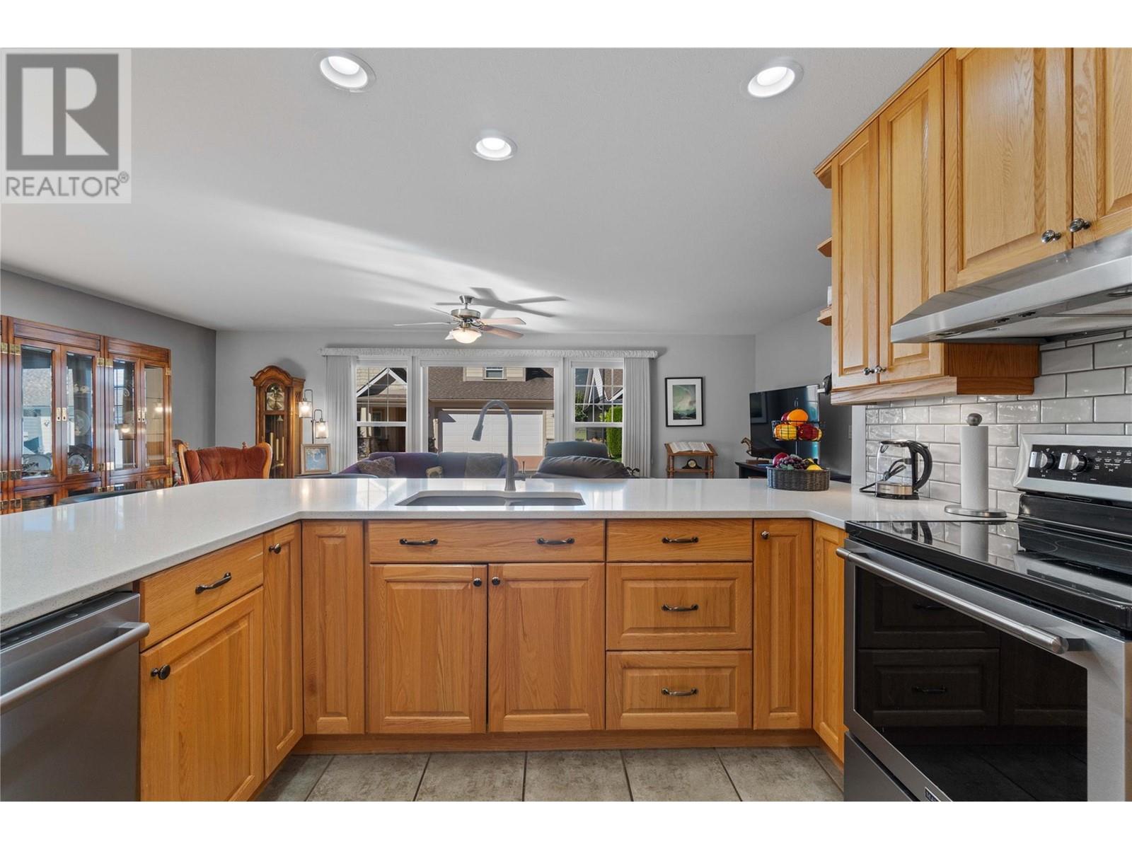 1231 10 Street Sw Unit# 38, Salmon Arm, British Columbia  V1E 0A5 - Photo 16 - 10333310