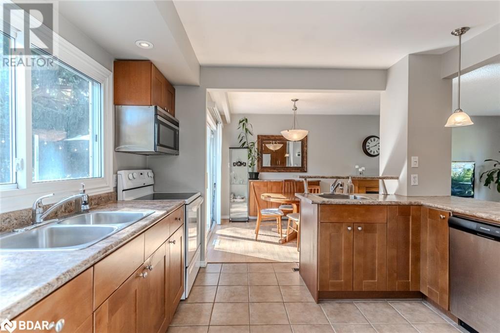 605 Big Bay Point Road, Barrie, Ontario  L4N 3Z9 - Photo 11 - 40696016