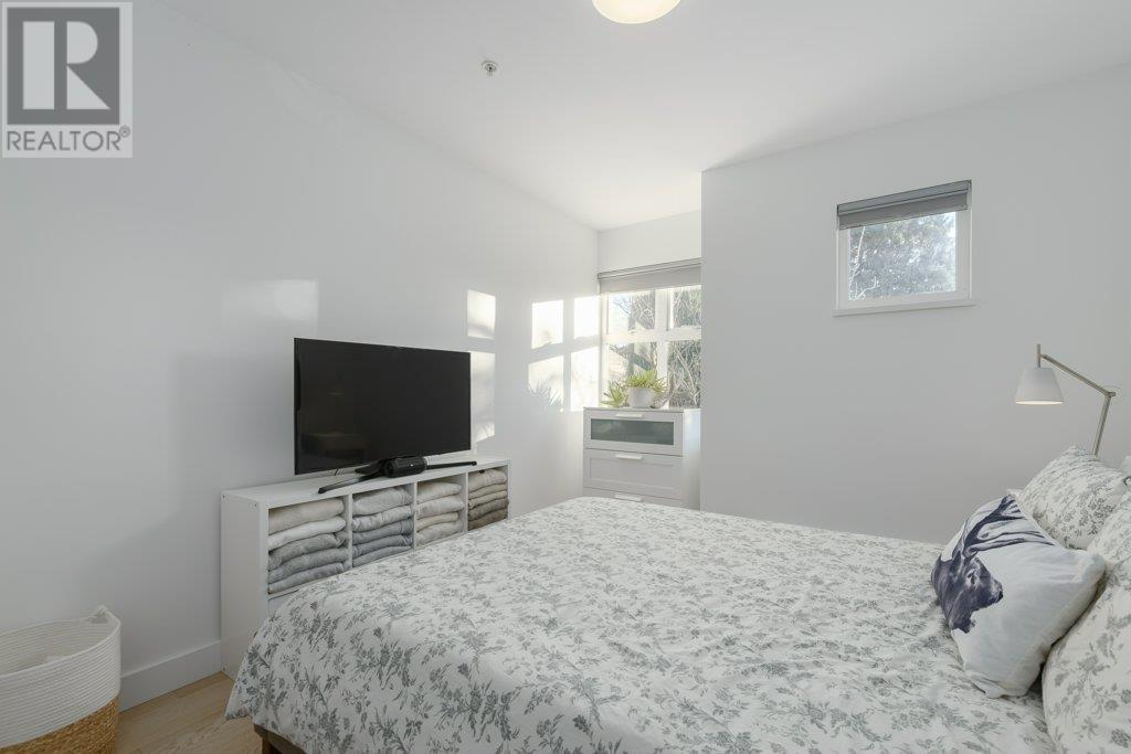 Listing Picture 20 of 40 : 1055 E PENDER STREET, Vancouver / 溫哥華 - 魯藝地產 Yvonne Lu Group - MLS Medallion Club Member