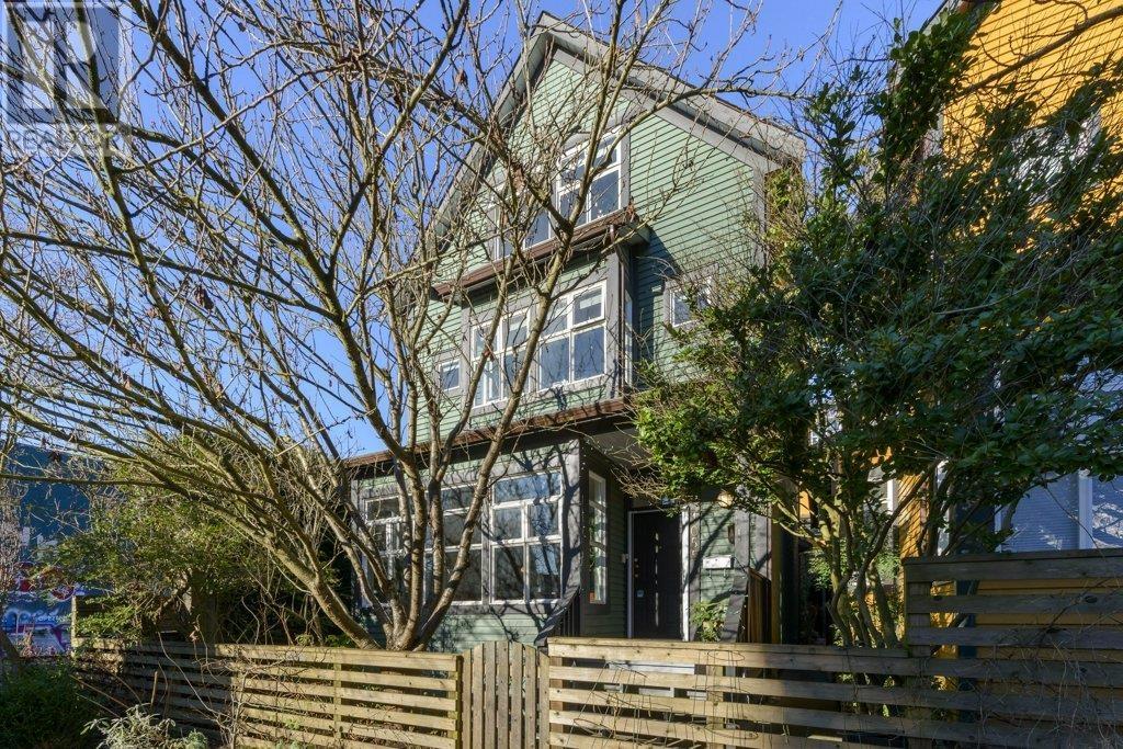 Listing Picture 29 of 40 : 1055 E PENDER STREET, Vancouver / 溫哥華 - 魯藝地產 Yvonne Lu Group - MLS Medallion Club Member