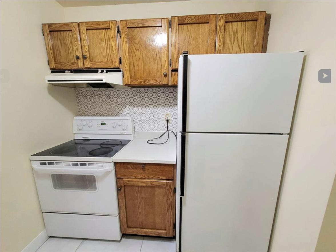 Property at 327A 8635 120 STREET image 4