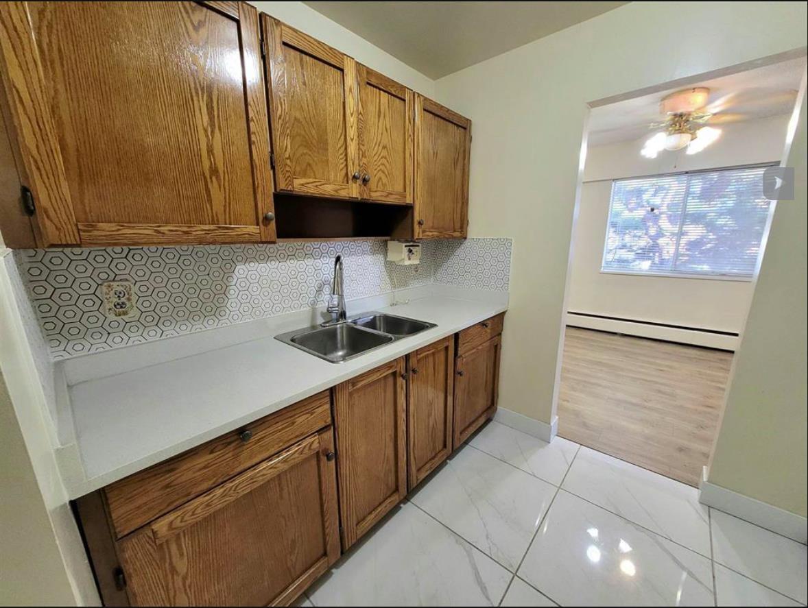 Property at 327A 8635 120 STREET image 5