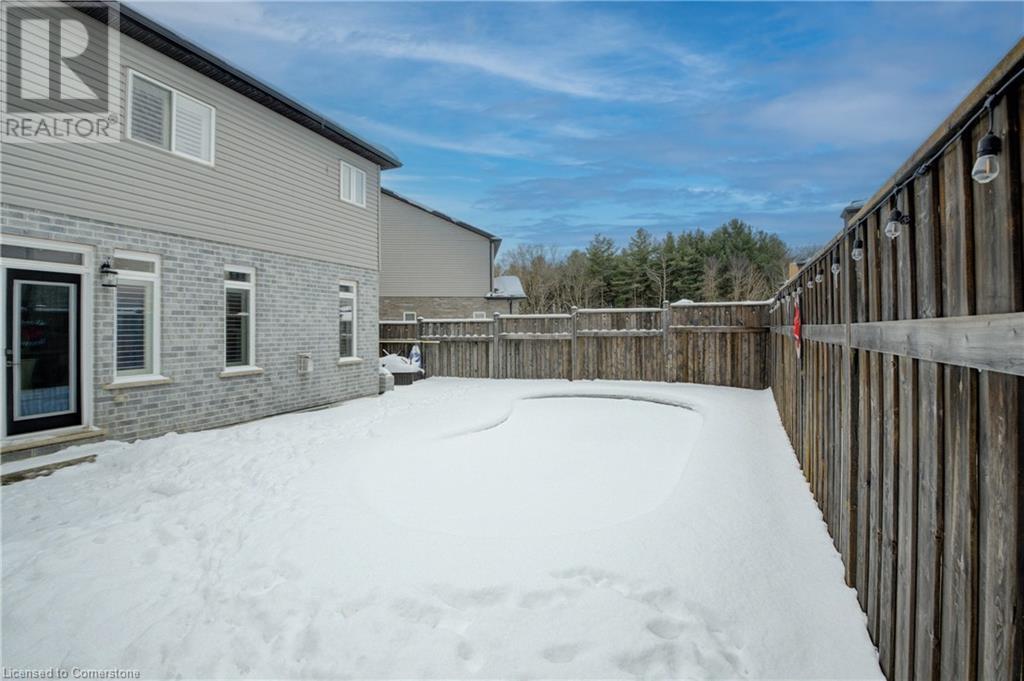 236 Tall Grass Crescent, Kitchener, Ontario  N2P 0G8 - Photo 39 - 40692303