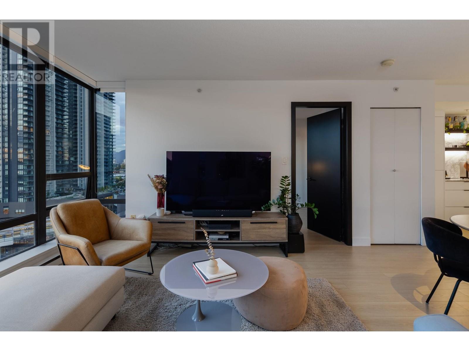 Listing Picture 6 of 40 : 1804 4182 DAWSON STREET, Burnaby / 本拿比 - 魯藝地產 Yvonne Lu Group - MLS Medallion Club Member