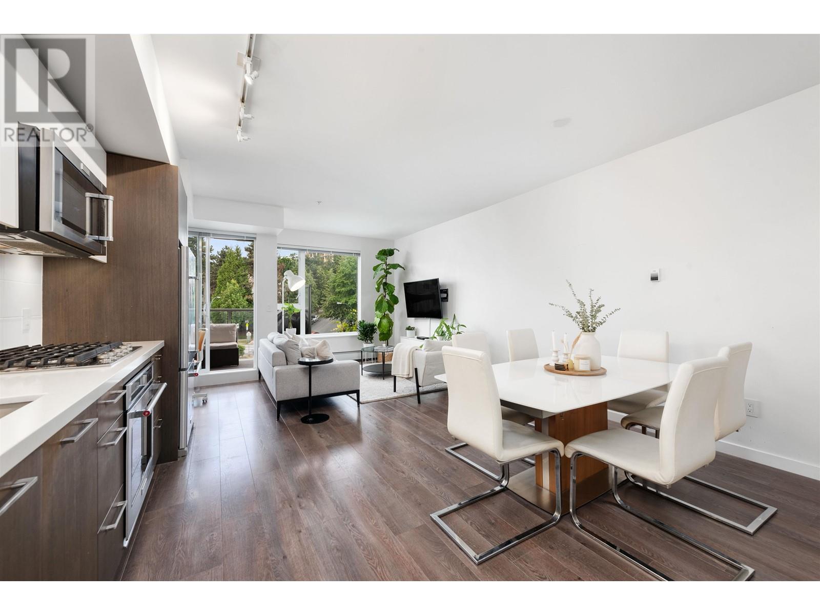 504 417 GREAT NORTHERN WAY, Vancouver