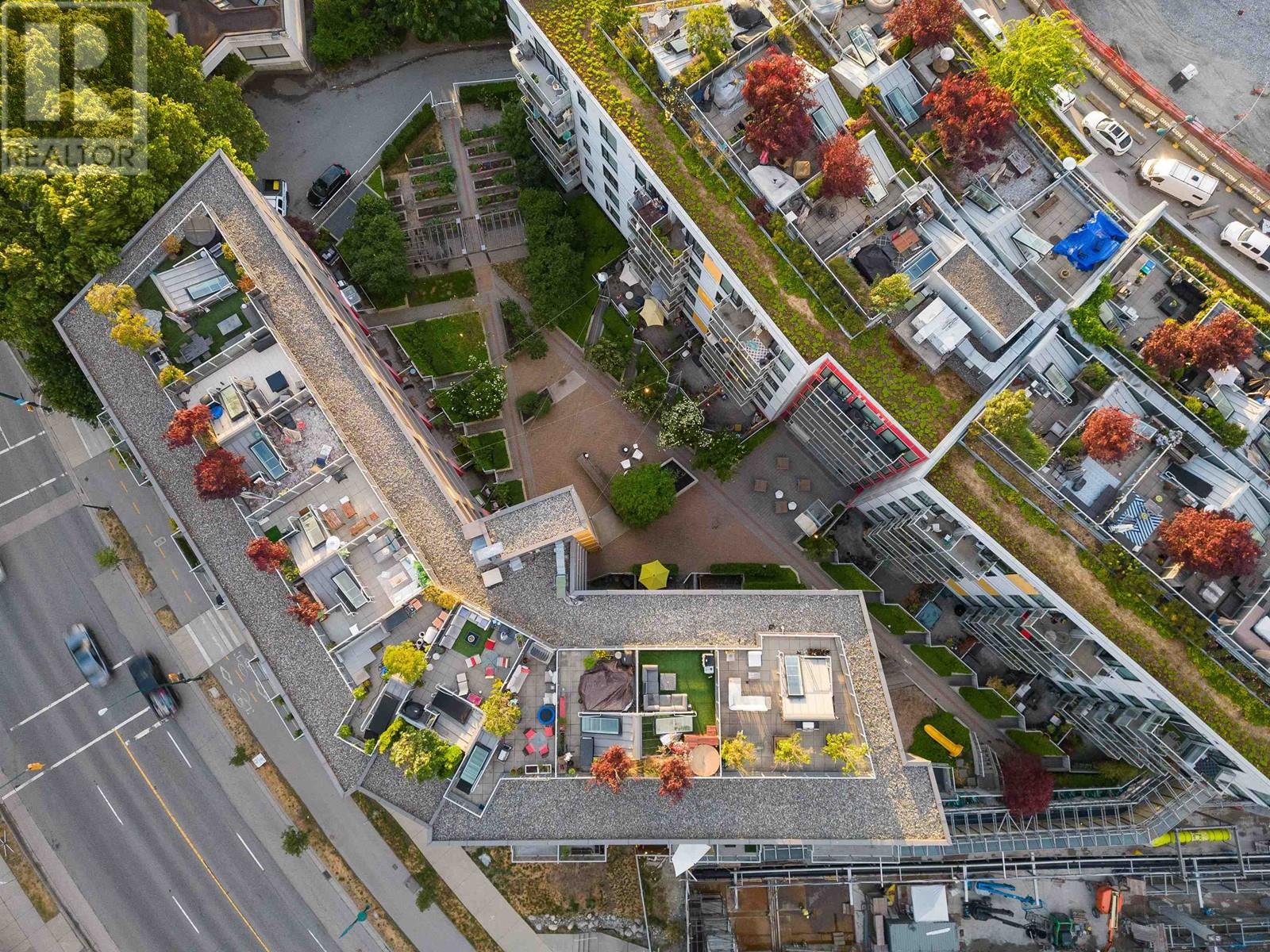 Listing Picture 17 of 24 : 504 417 GREAT NORTHERN WAY, Vancouver / 溫哥華 - 魯藝地產 Yvonne Lu Group - MLS Medallion Club Member