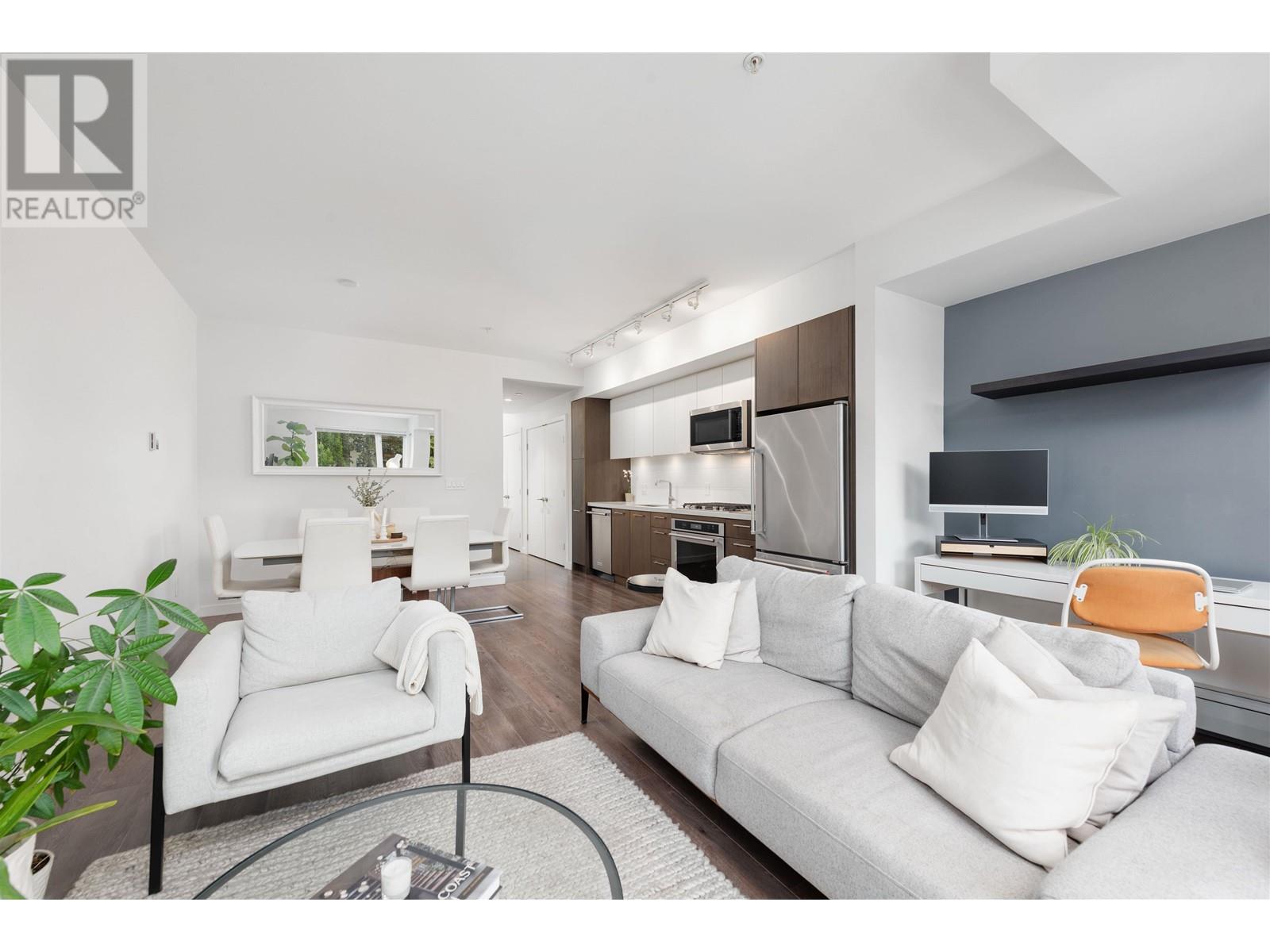 Listing Picture 3 of 24 : 504 417 GREAT NORTHERN WAY, Vancouver / 溫哥華 - 魯藝地產 Yvonne Lu Group - MLS Medallion Club Member