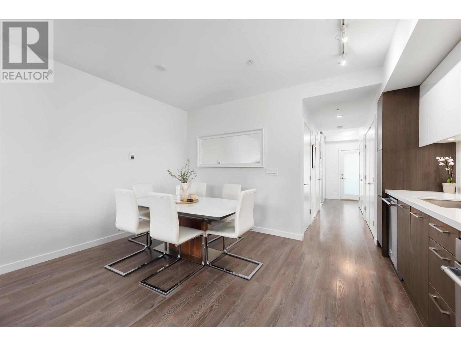 Listing Picture 8 of 24 : 504 417 GREAT NORTHERN WAY, Vancouver / 溫哥華 - 魯藝地產 Yvonne Lu Group - MLS Medallion Club Member