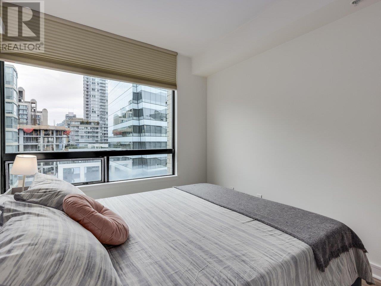 Listing Picture 20 of 24 : 1004 1003 BURNABY STREET, Vancouver / 溫哥華 - 魯藝地產 Yvonne Lu Group - MLS Medallion Club Member