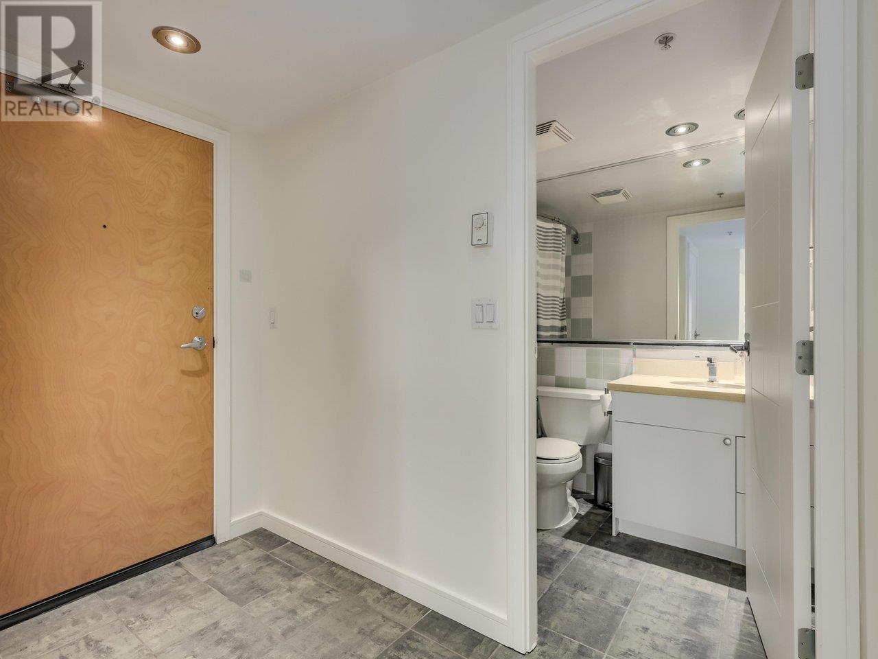 Listing Picture 22 of 24 : 1004 1003 BURNABY STREET, Vancouver / 溫哥華 - 魯藝地產 Yvonne Lu Group - MLS Medallion Club Member