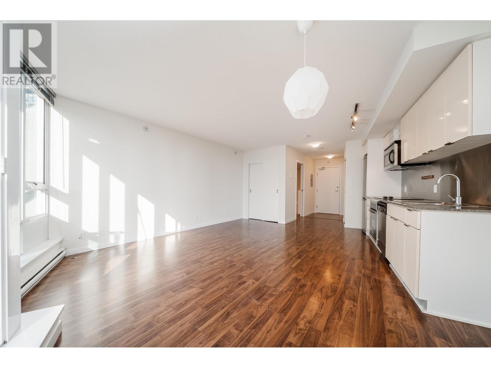 Listing Picture 11 of 40 : 908 233 ROBSON STREET, Vancouver / 溫哥華 - 魯藝地產 Yvonne Lu Group - MLS Medallion Club Member