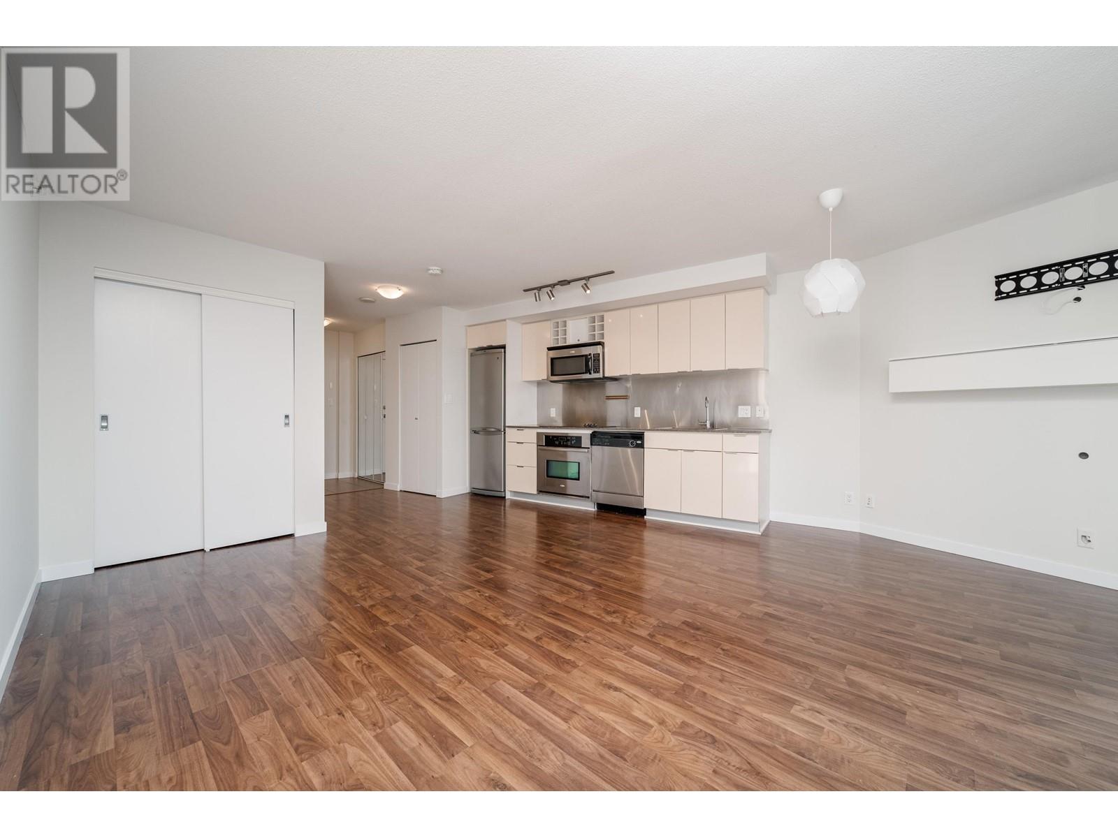 Listing Picture 12 of 40 : 908 233 ROBSON STREET, Vancouver / 溫哥華 - 魯藝地產 Yvonne Lu Group - MLS Medallion Club Member