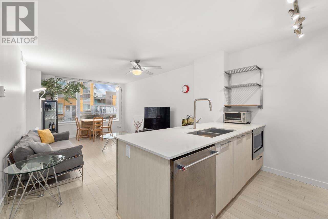 Listing Picture 12 of 34 : 607 5619 CEDARBRIDGE WAY, Richmond / 烈治文 - 魯藝地產 Yvonne Lu Group - MLS Medallion Club Member