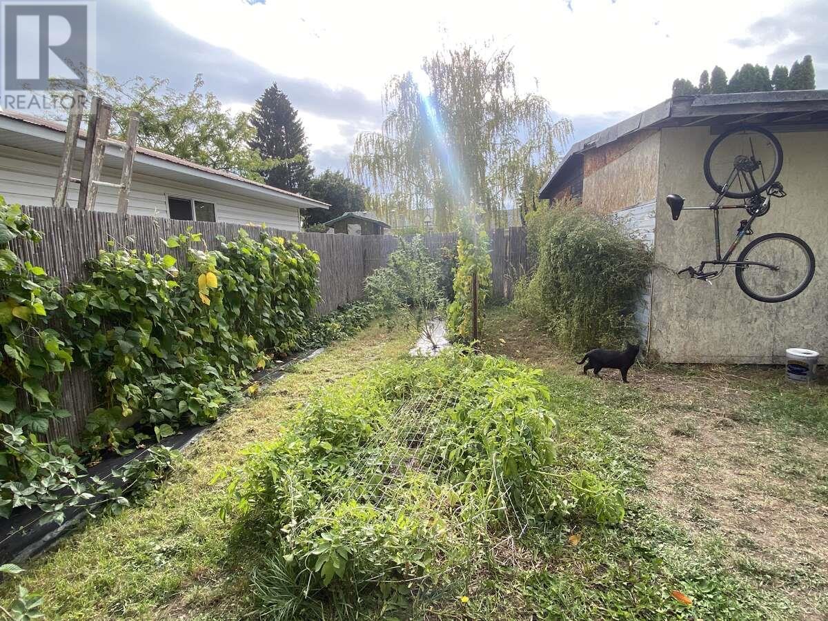 6887 16th Street, Grand Forks, British Columbia  V0H 1H0 - Photo 23 - 10334378