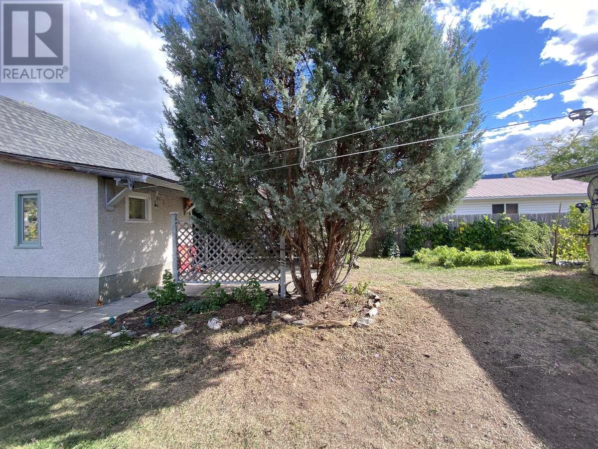 6887 16th Street, Grand Forks, British Columbia  V0H 1H0 - Photo 29 - 10334378
