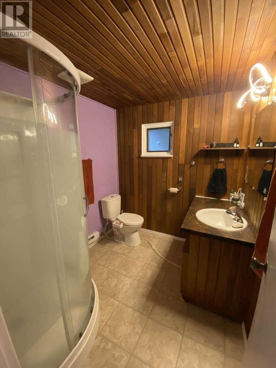 6887 16th Street, Grand Forks, British Columbia  V0H 1H0 - Photo 14 - 10334378