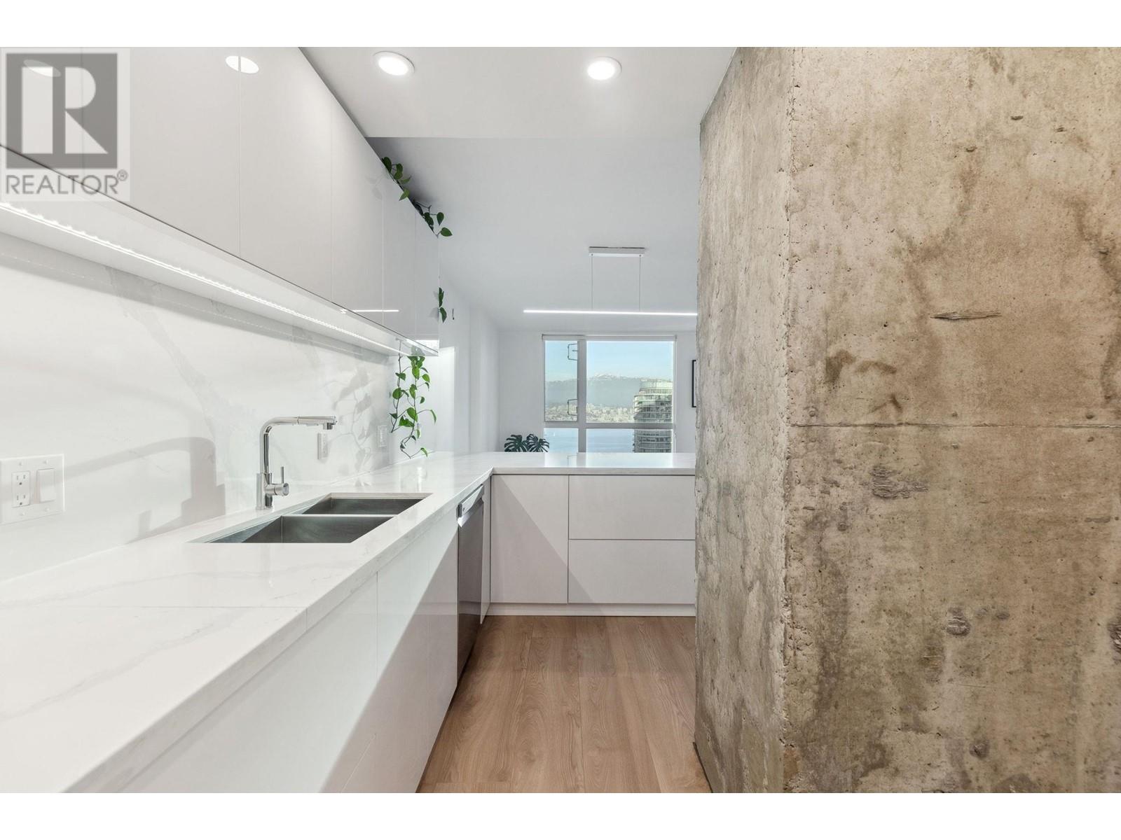 Listing Picture 8 of 25 : 2204 1238 MELVILLE STREET, Vancouver / 溫哥華 - 魯藝地產 Yvonne Lu Group - MLS Medallion Club Member