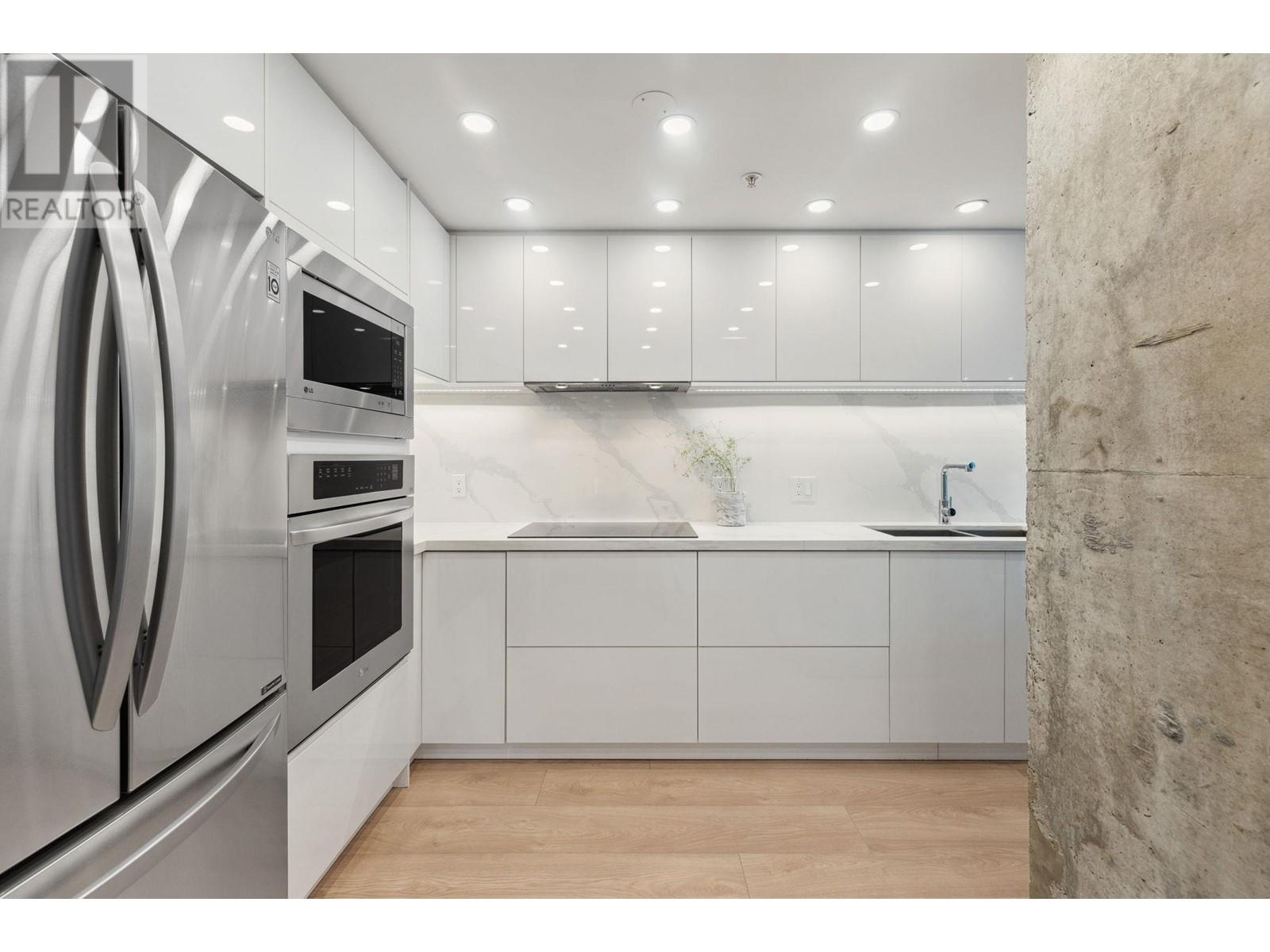 Listing Picture 6 of 25 : 2204 1238 MELVILLE STREET, Vancouver / 溫哥華 - 魯藝地產 Yvonne Lu Group - MLS Medallion Club Member