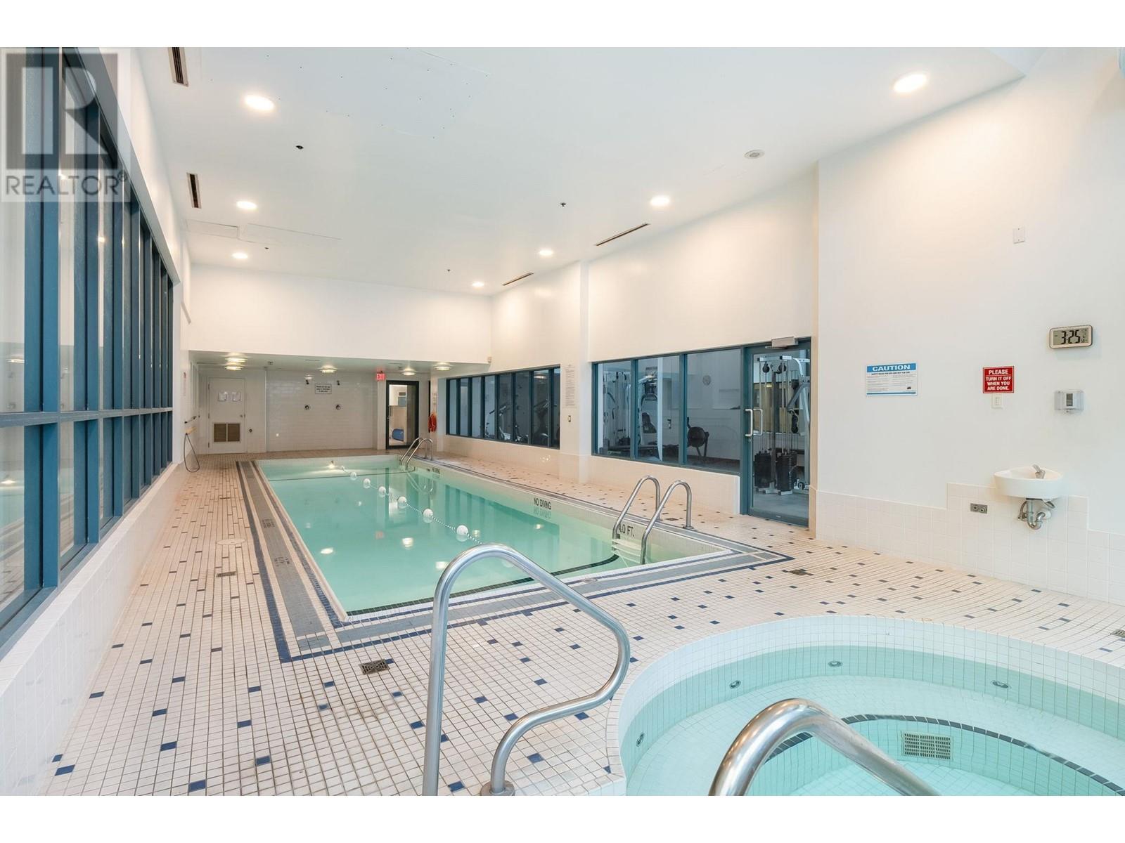 Listing Picture 22 of 25 : 2204 1238 MELVILLE STREET, Vancouver / 溫哥華 - 魯藝地產 Yvonne Lu Group - MLS Medallion Club Member