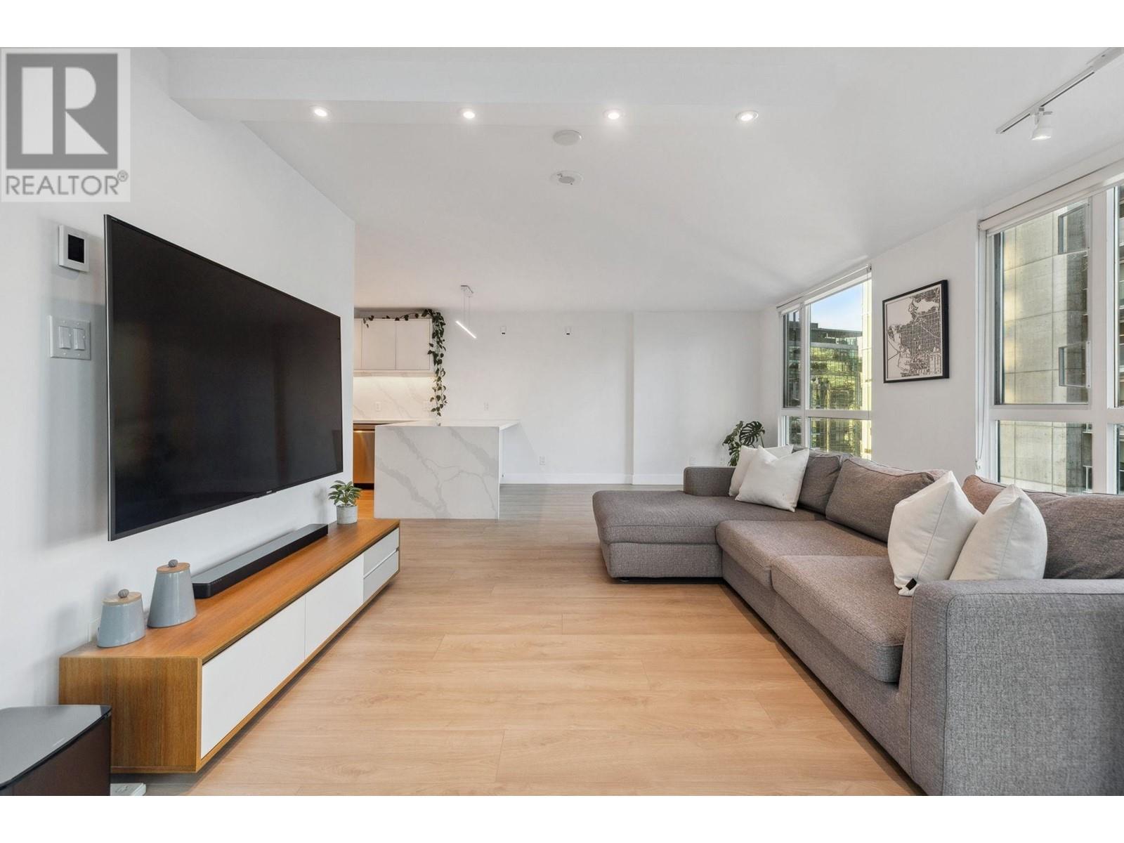 Listing Picture 13 of 25 : 2204 1238 MELVILLE STREET, Vancouver / 溫哥華 - 魯藝地產 Yvonne Lu Group - MLS Medallion Club Member