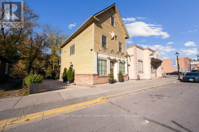 15120 Yonge Street, Aurora (Aurora Village), Ontario  L4G 1M2 - Photo 2 - N9506865